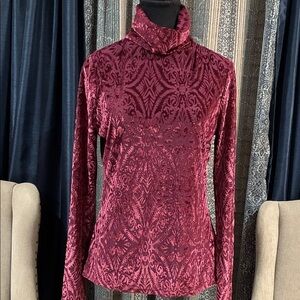 Vici Burgundy Patterned Velvet Turtleneck Blouse